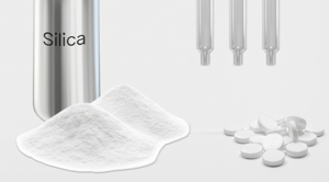 Silica bottle with 3 empty columns and glass fibre filter | © LCTech GmbH