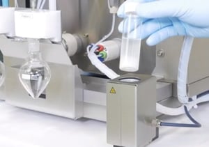 Detailansicht Probeneinsatz in DEXTech Heat | © LCTech GmbH